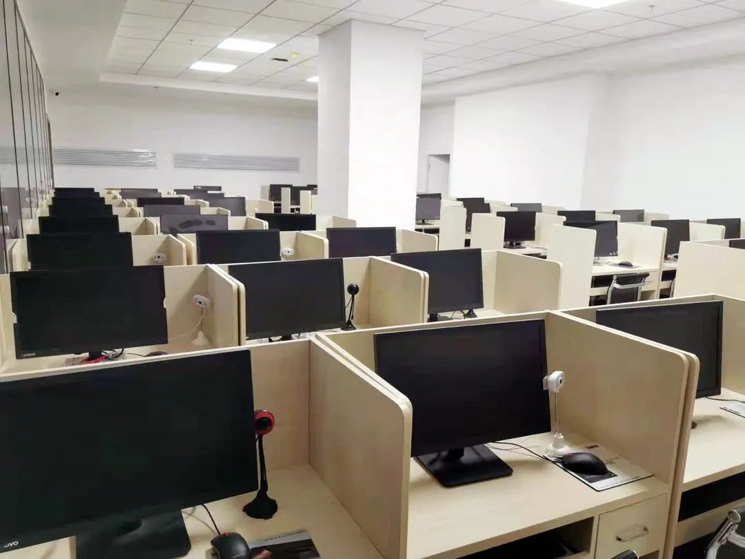 計算機(jī)網(wǎng)絡(luò)教室